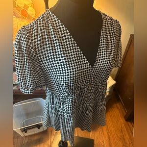 Michaels Kors Black and White Peplum Blouse with Puff Sleeves
